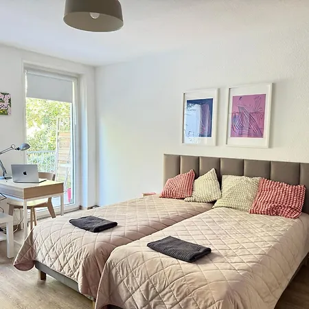 Central Apartment With Terrace And A Free Parking Duisburg Exterior photo