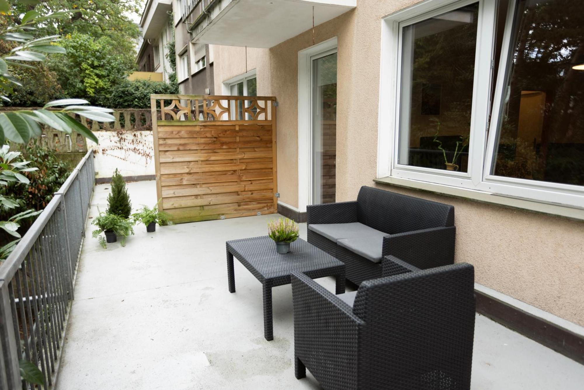 Apartment With Terrace And A Free Parking Duisburg