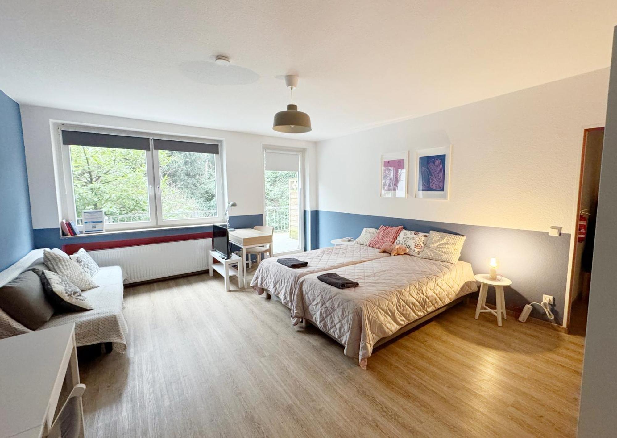 Apartment With Terrace And A Free Parking Duisburg