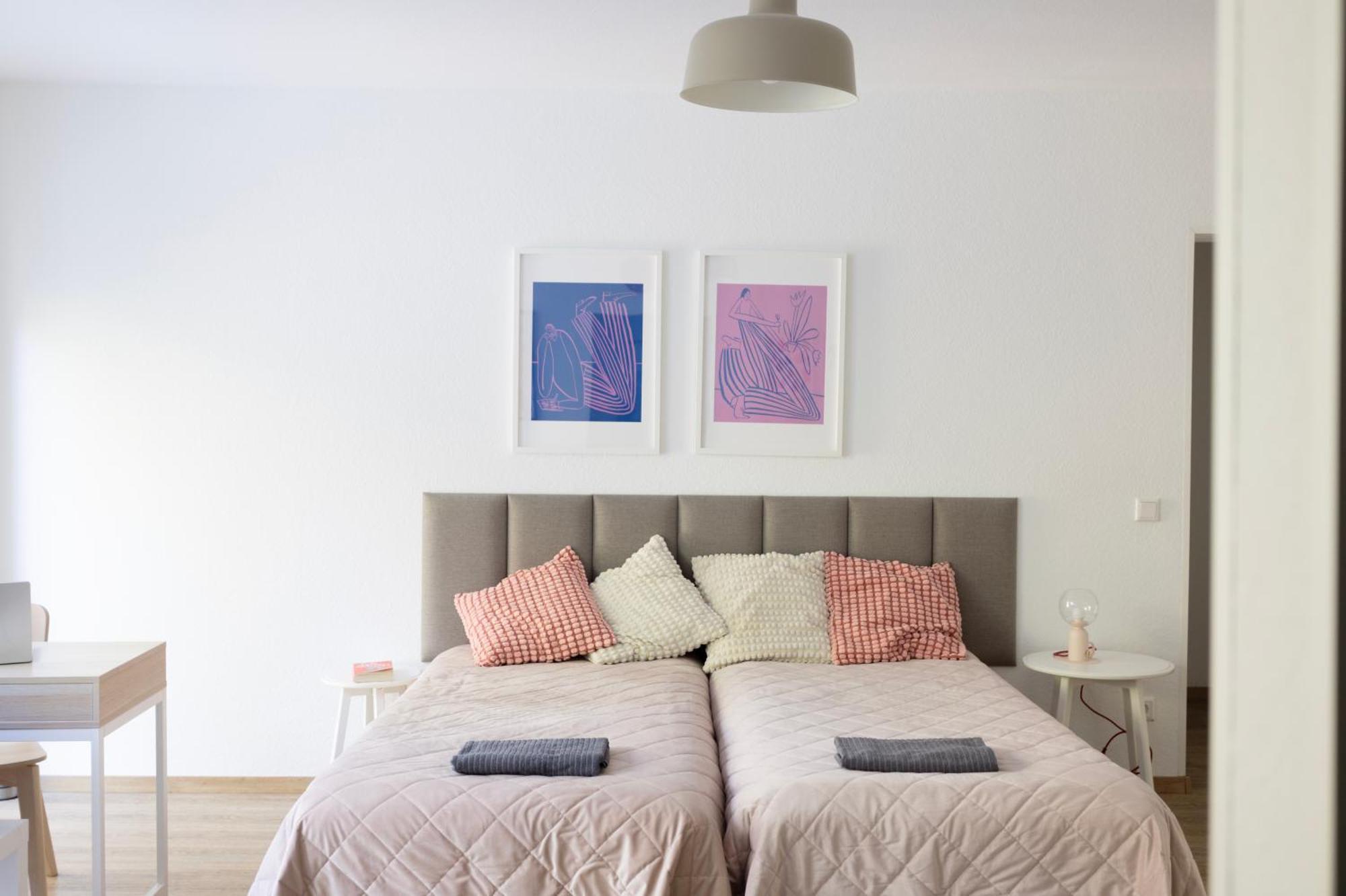 Apartment With Terrace And A Free Parking Duisburg